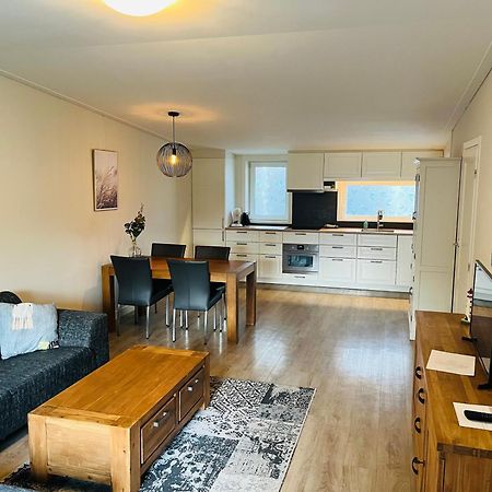 Rustig Gelegen Recreatiewoning In Zeeland Bruinisse Exterior foto