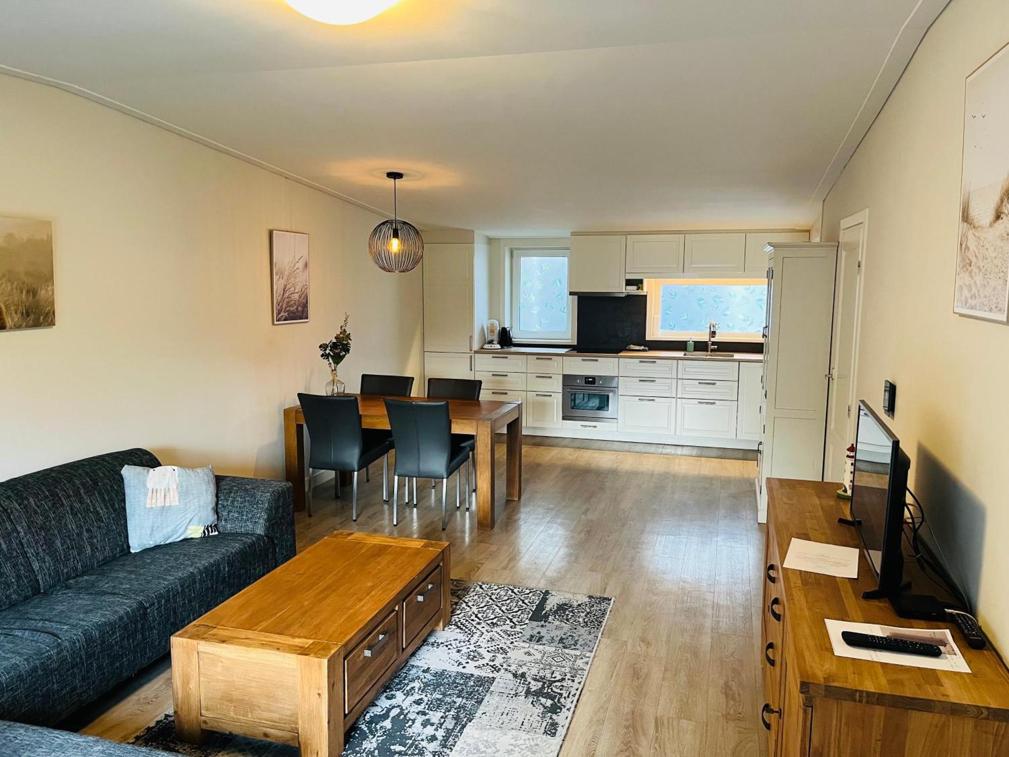 Rustig Gelegen Recreatiewoning In Zeeland Bruinisse Exterior foto