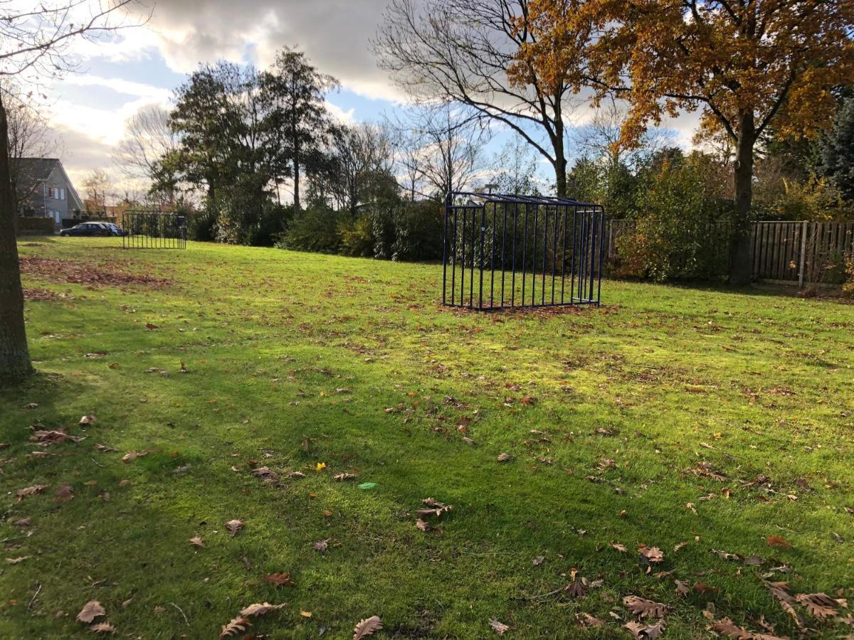 Rustig Gelegen Recreatiewoning In Zeeland Bruinisse Exterior foto
